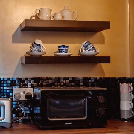 Apartamento Spacious Flat With Free Parking Harrogate Exterior foto