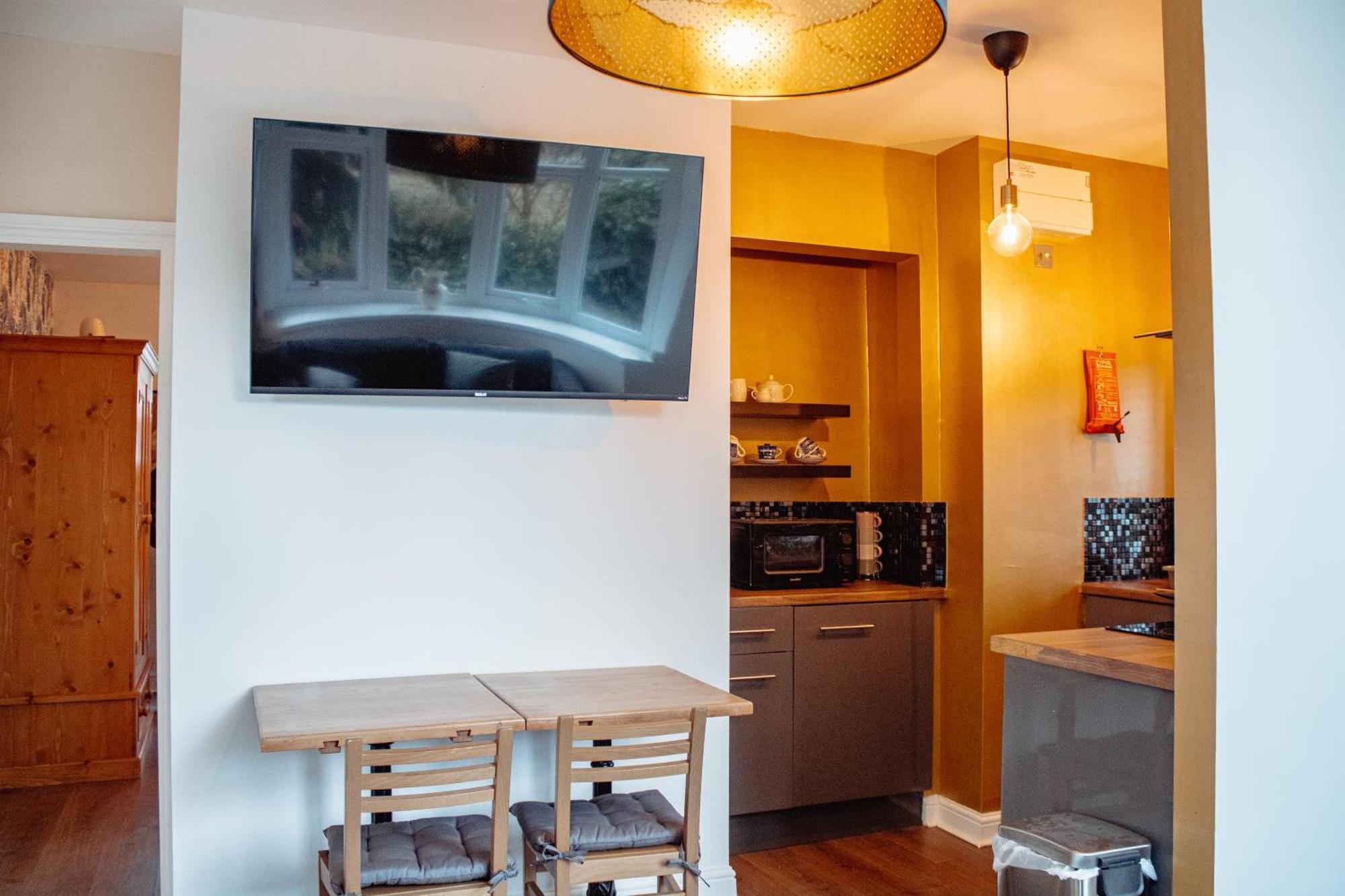 Apartamento Spacious Flat With Free Parking Harrogate Exterior foto